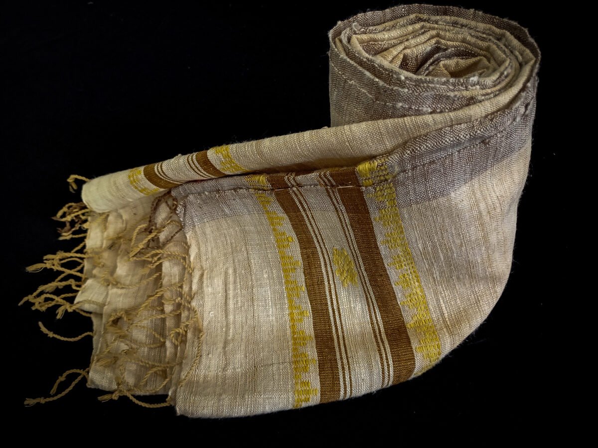 White Mix Eri Natural Dye Stole