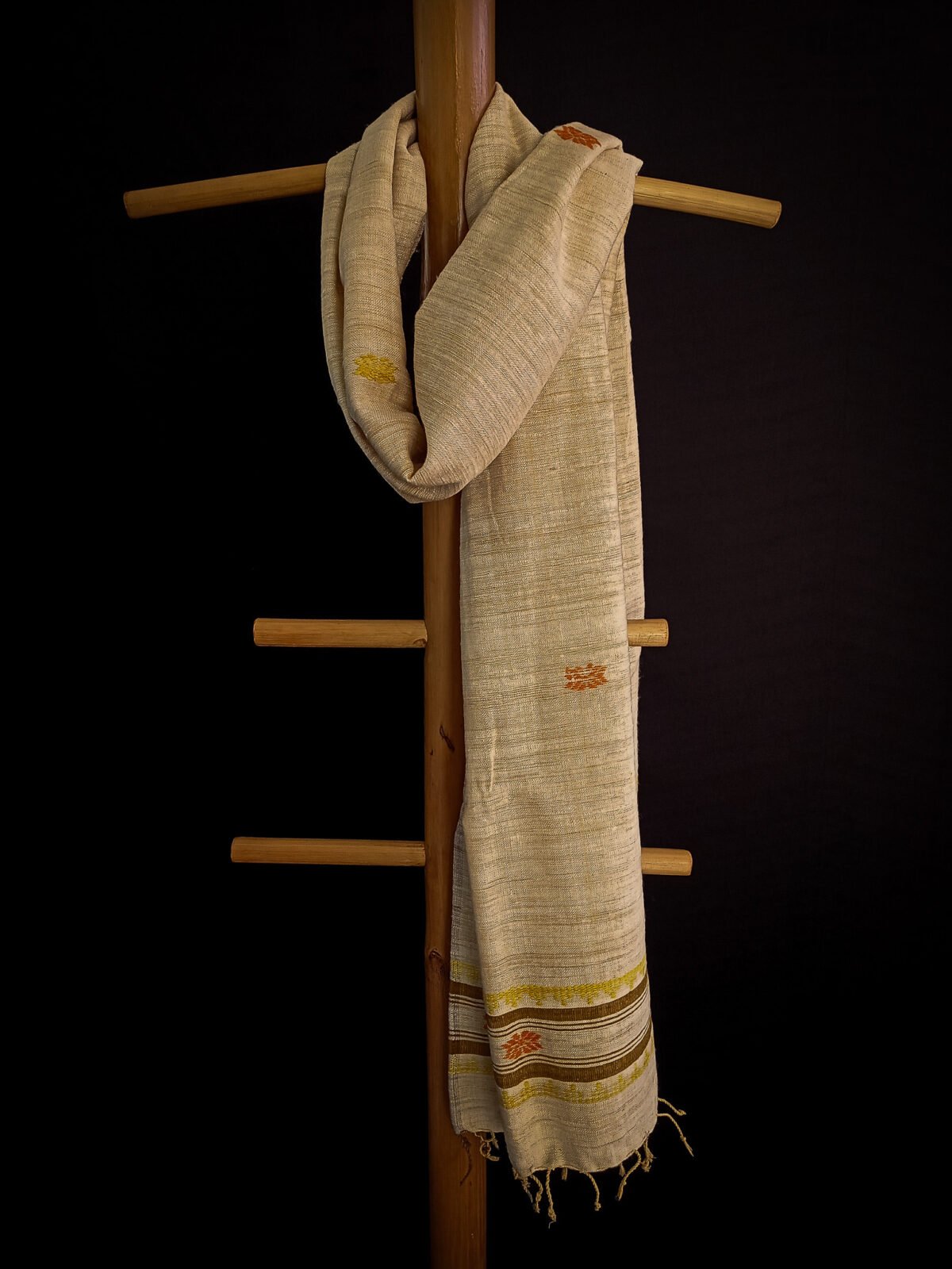 White Mix Eri Natural Dye Stole - Image 3