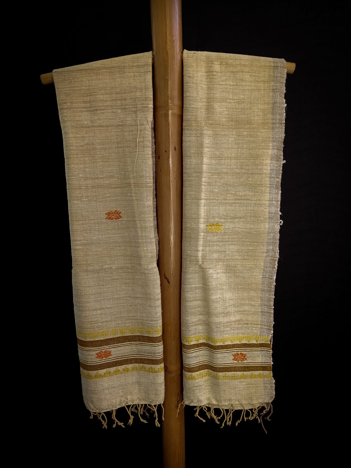 White Mix Eri Natural Dye Stole - Image 4