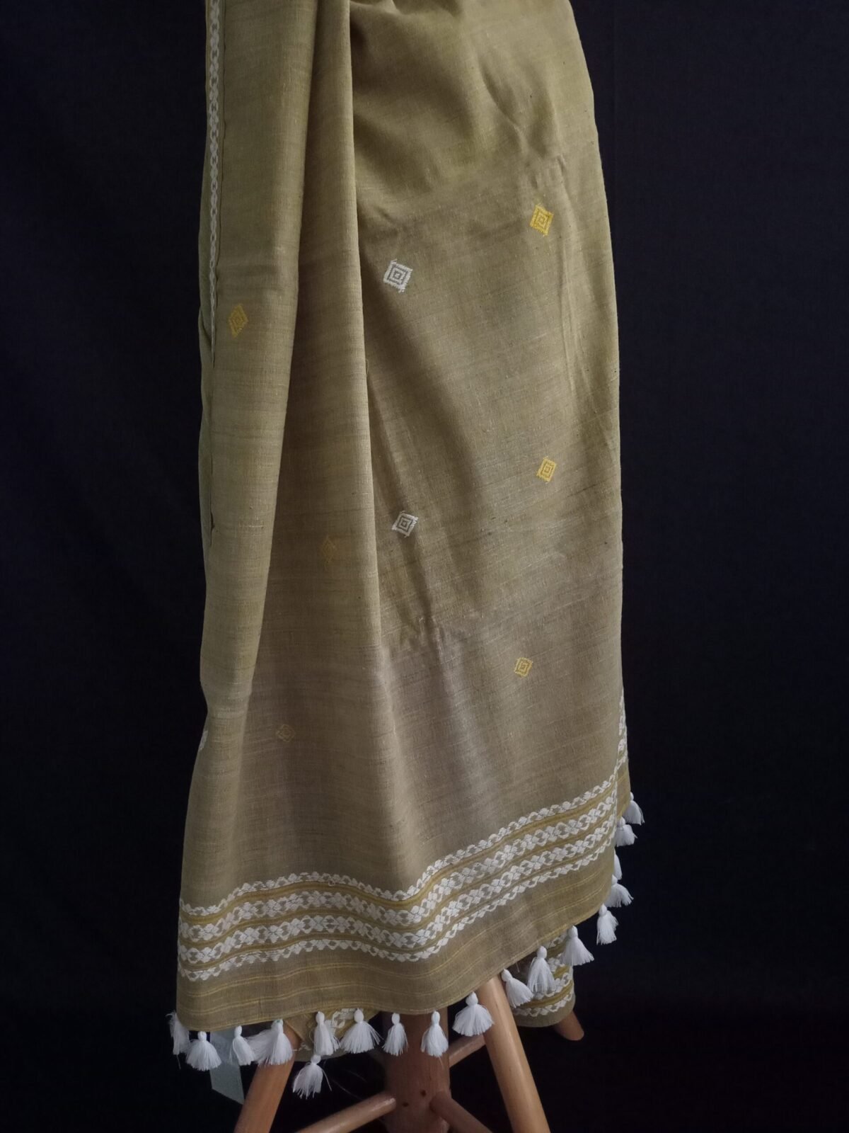 Sand Eri Natural Dye Mekhela Chador - Image 6
