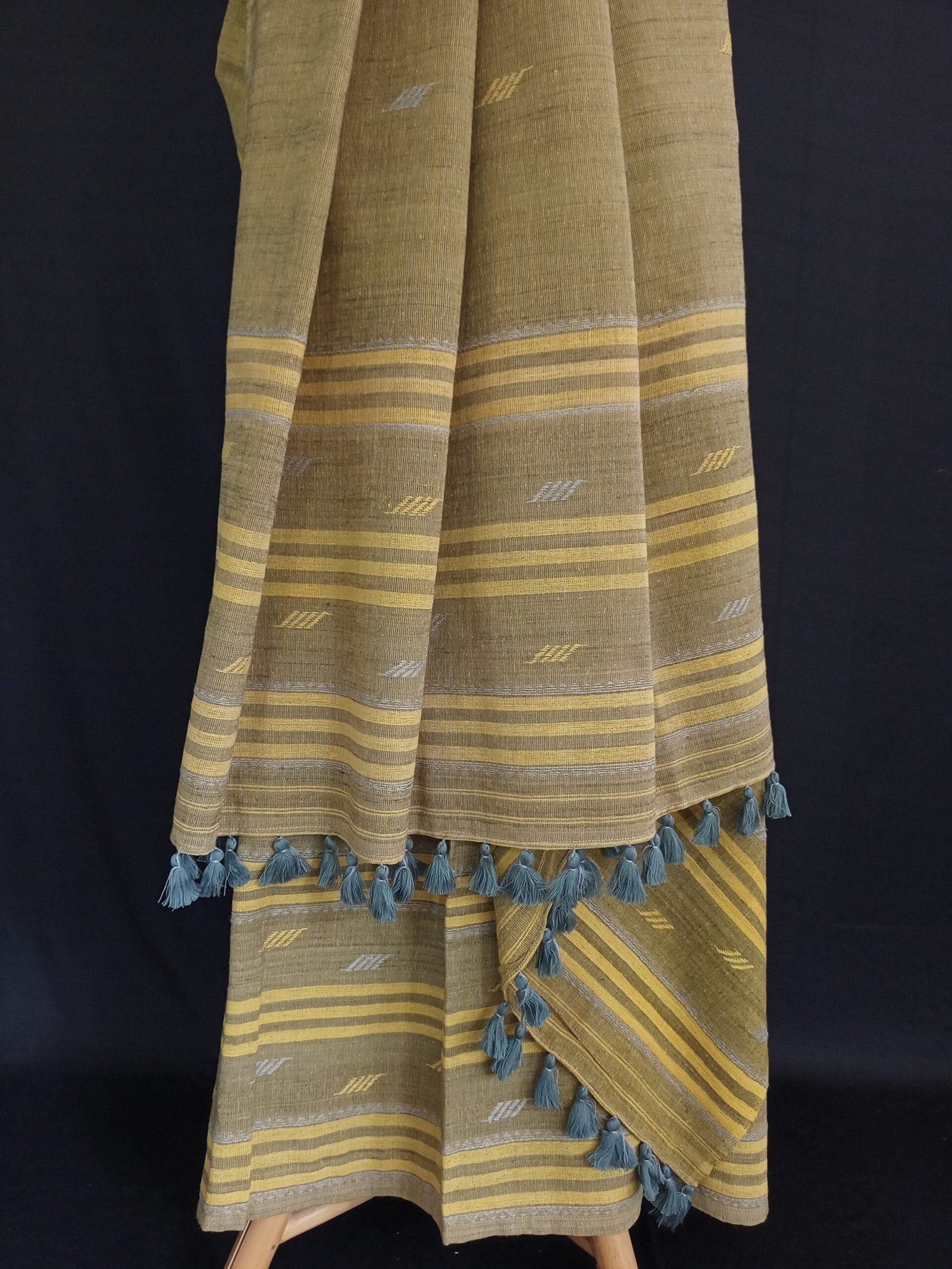 OP Green Eri Natural Dye Mekhela Chador - Image 3