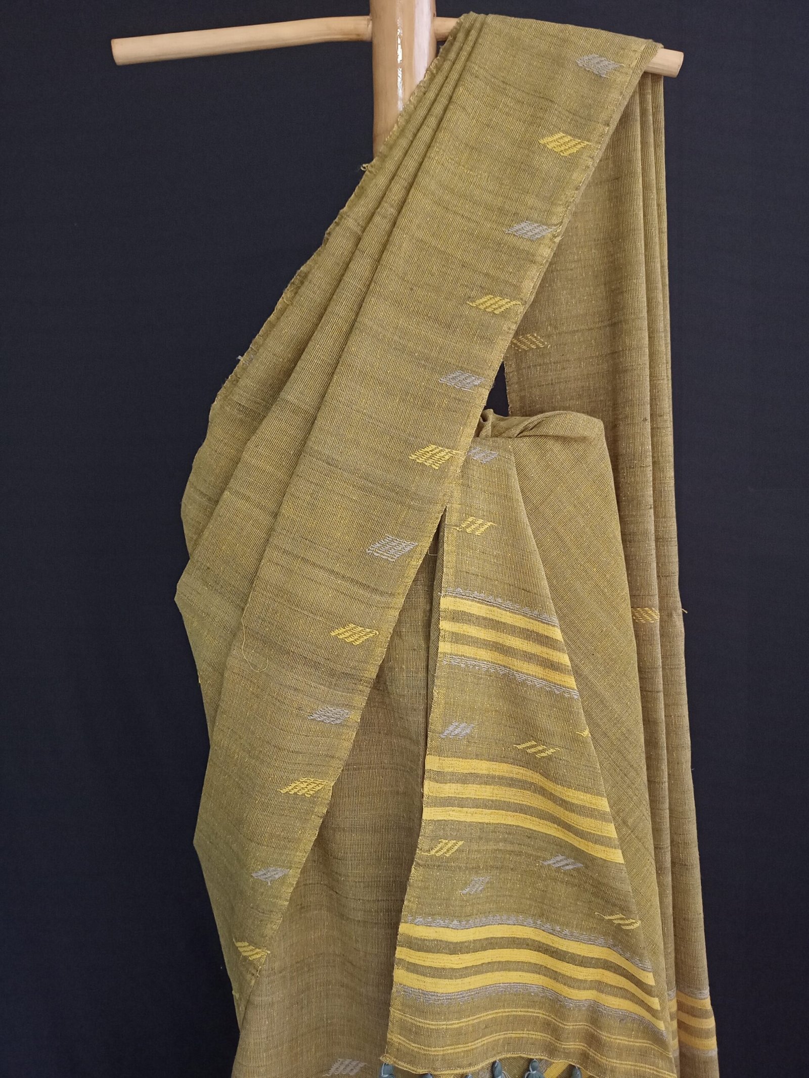 OP Green Eri Natural Dye Mekhela Chador - Image 5