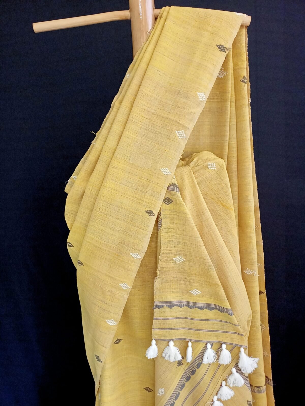 TM Yellow Eri Natural Dye Mekhela Chador - Image 2
