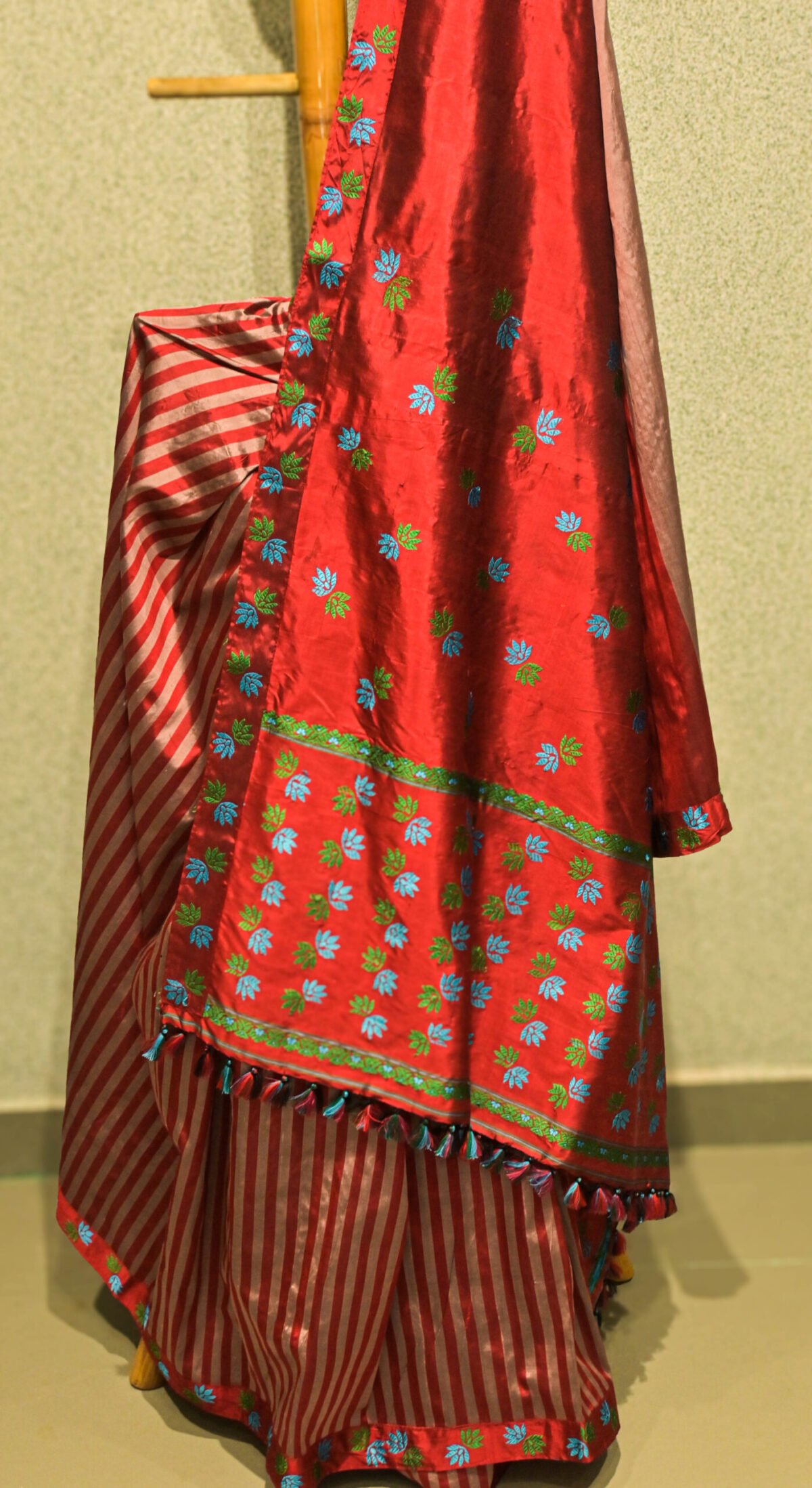 Mulberry Silk Red Saree - Image 3