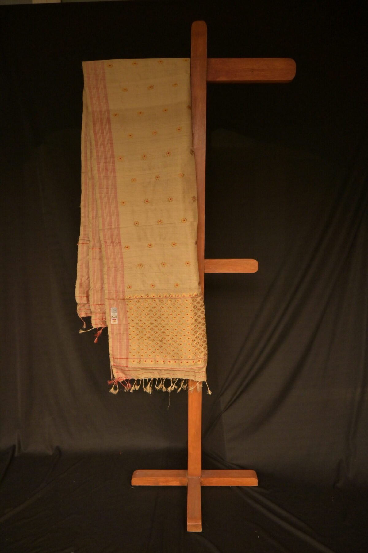 Muga Silk Gamosa with Golden Zari Motif - Image 4