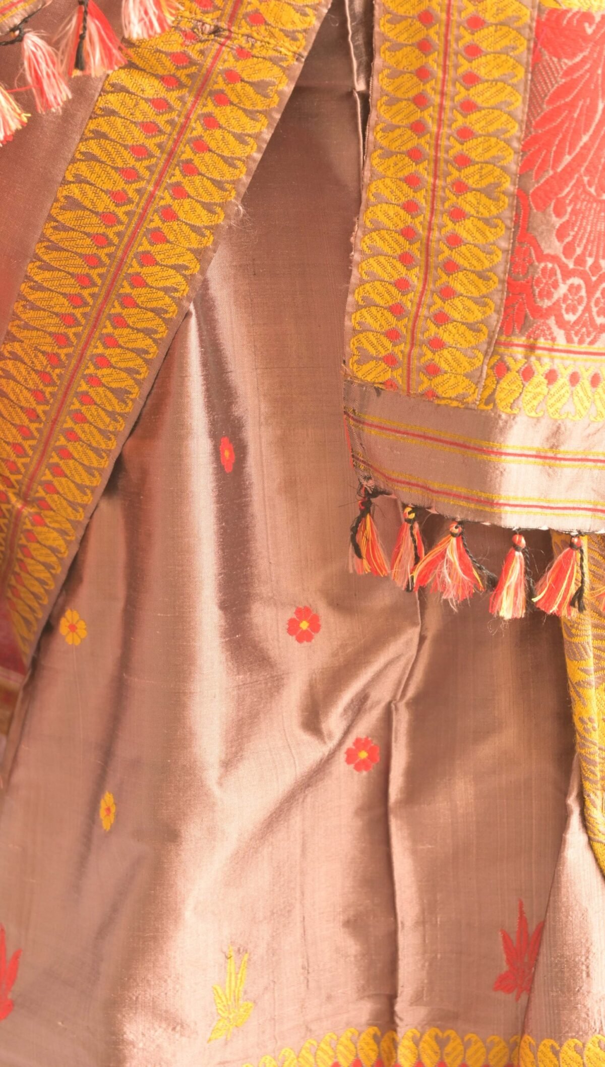 Mulberry Silk Brown Mekhela Chador - Image 4