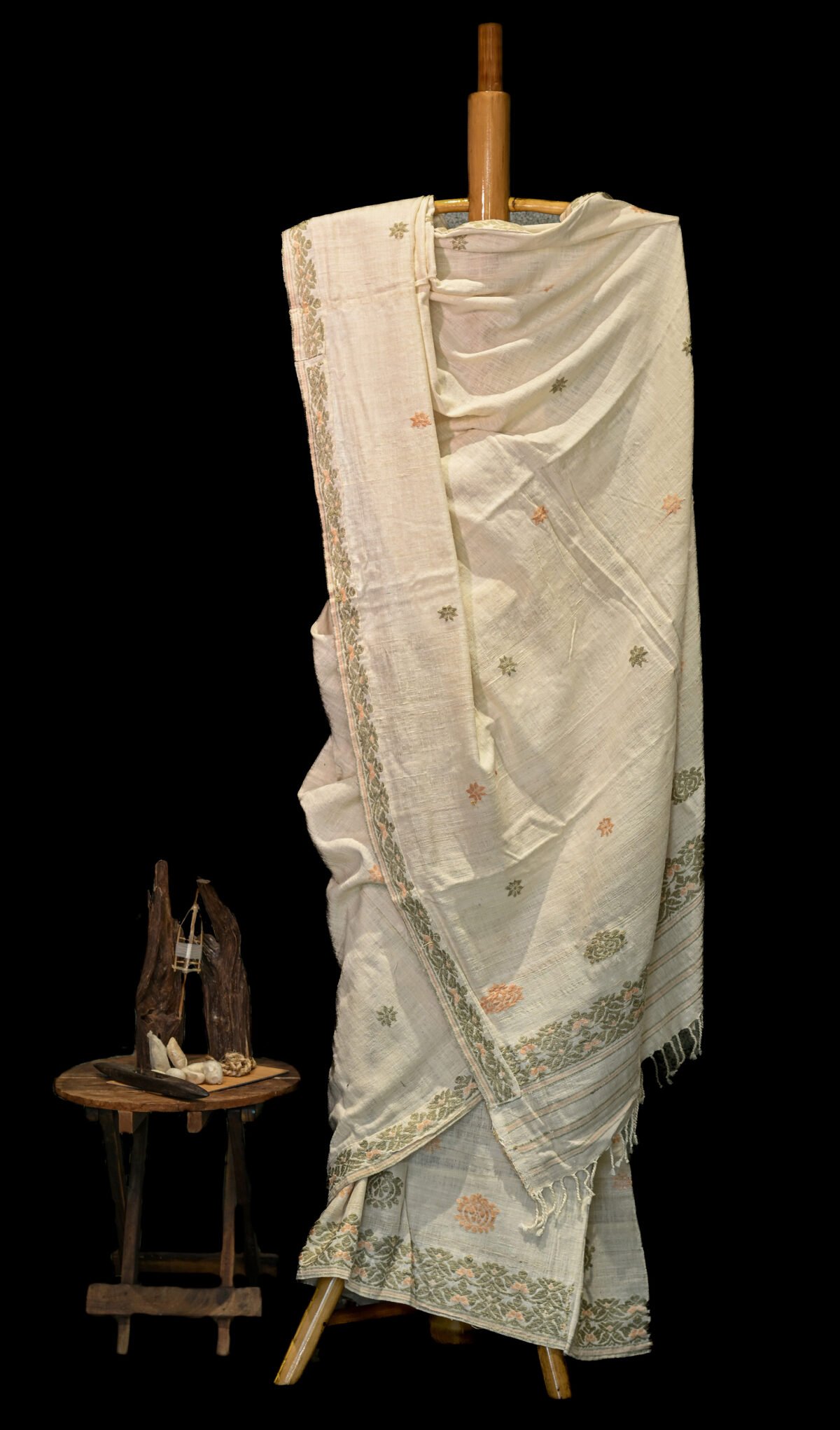 Eri Silk White Mekhela Chador - Image 3