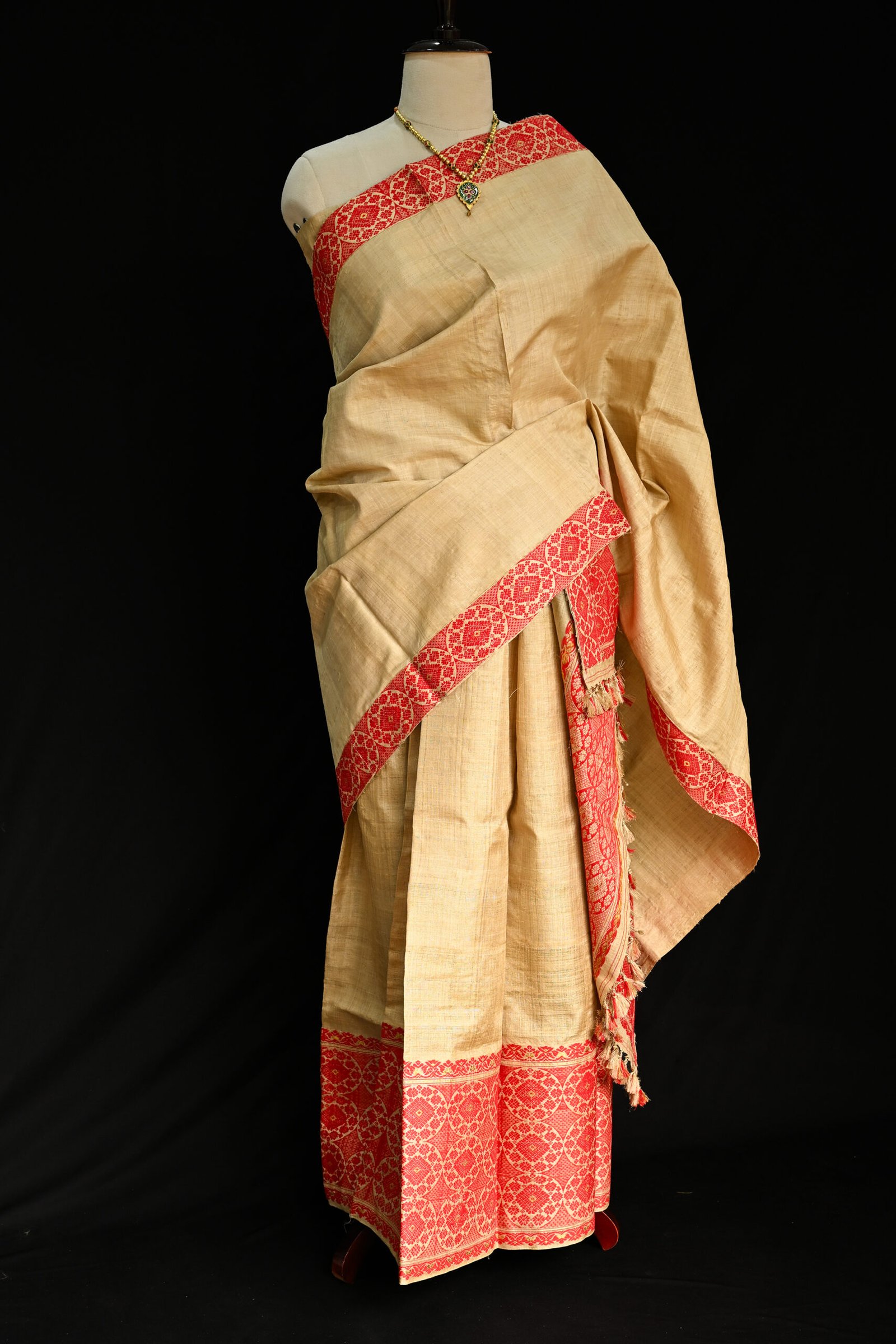 MUGA SILK MEKHELA CHADOR