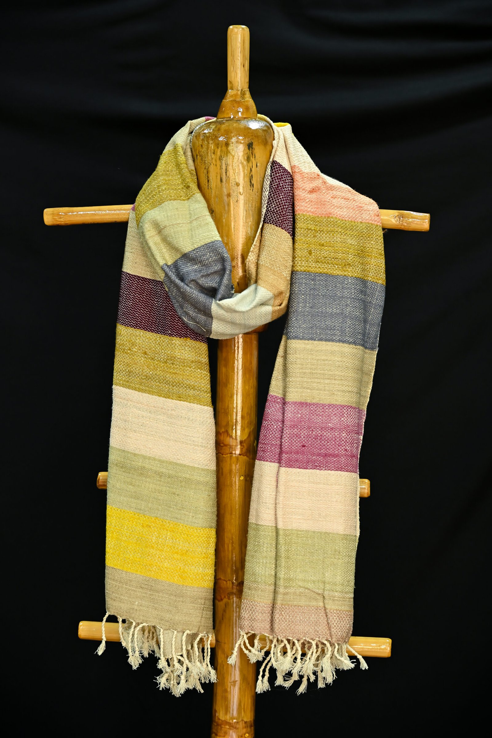 ERI TWILL SHAWL - Image 2