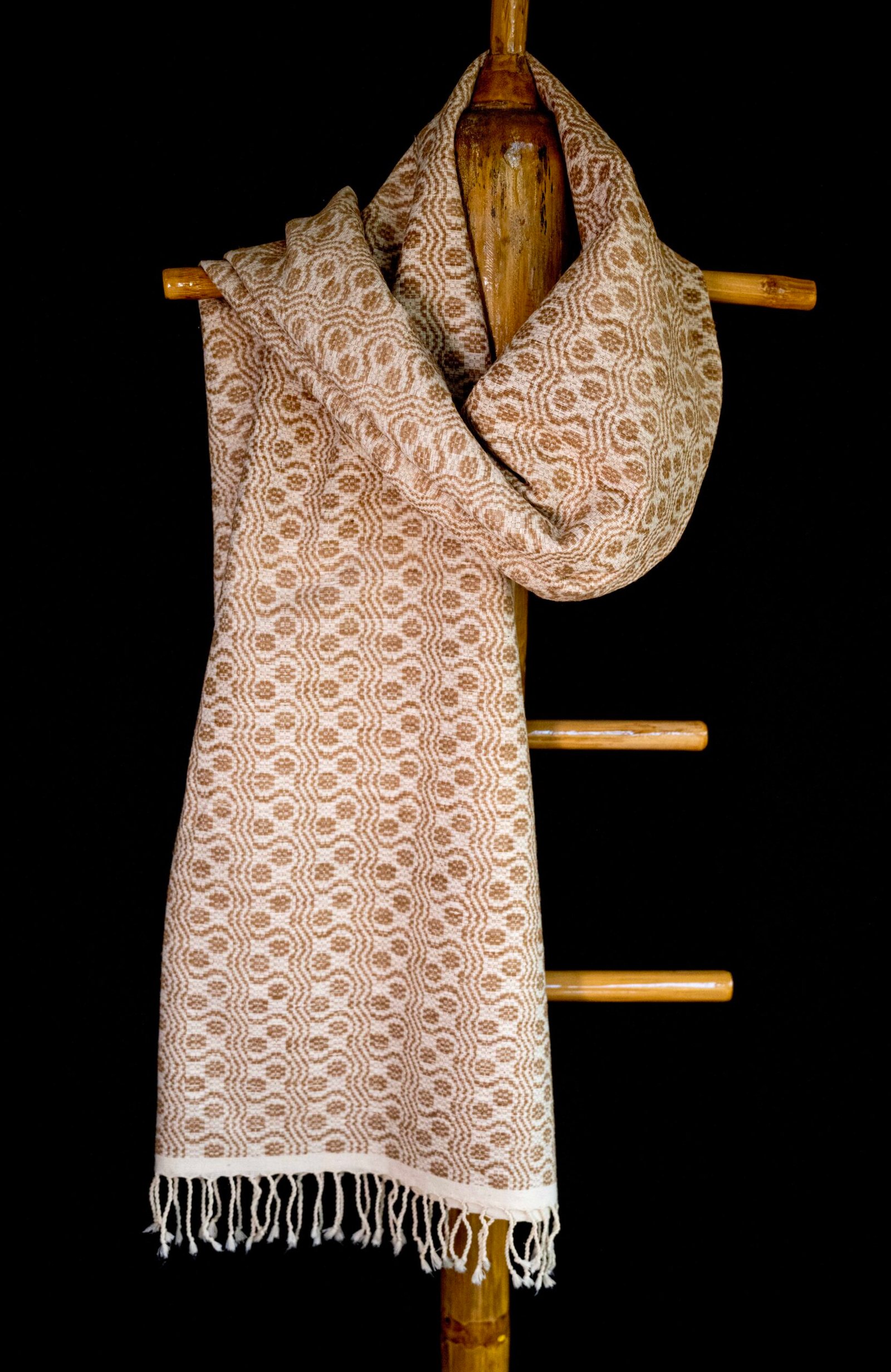 ERI STOLE LEWA - Image 3