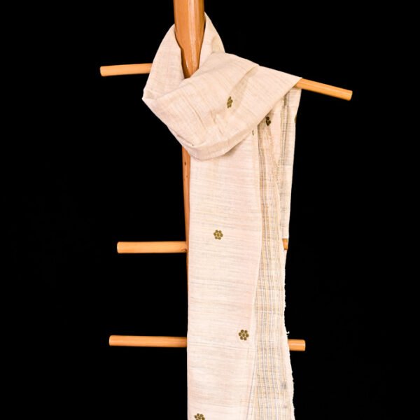 Alternative view of ERI STOLE SKIP MOTIF