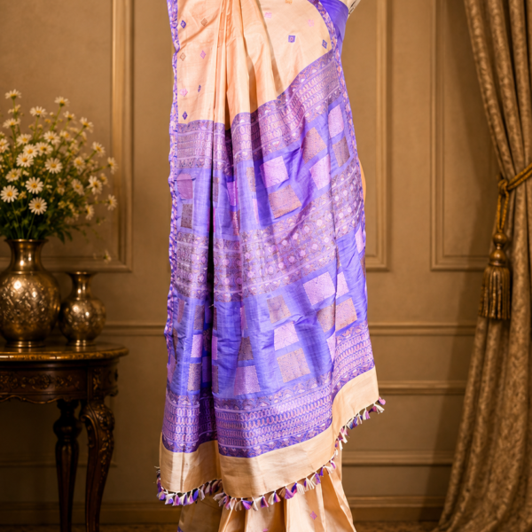 Alternative view of Mulberry Tassar Silk Saree_Contr