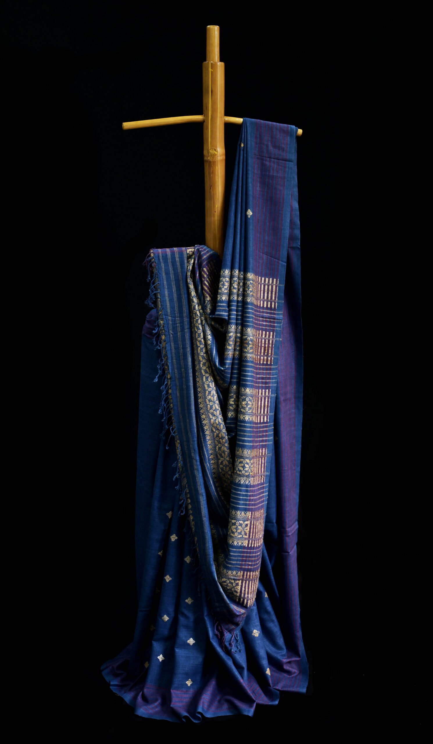 ERI SAREE FLORAL - Image 4