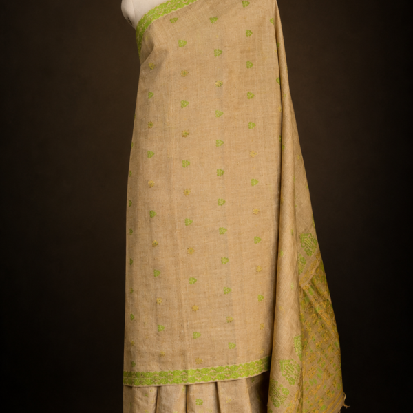 Alternative view of MUGA SAREE AXOM