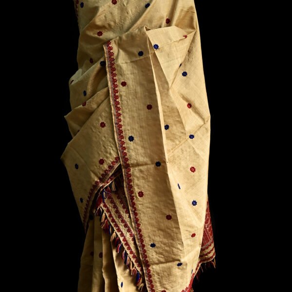 Alternative view of MUGA MEKHELA CHADAR