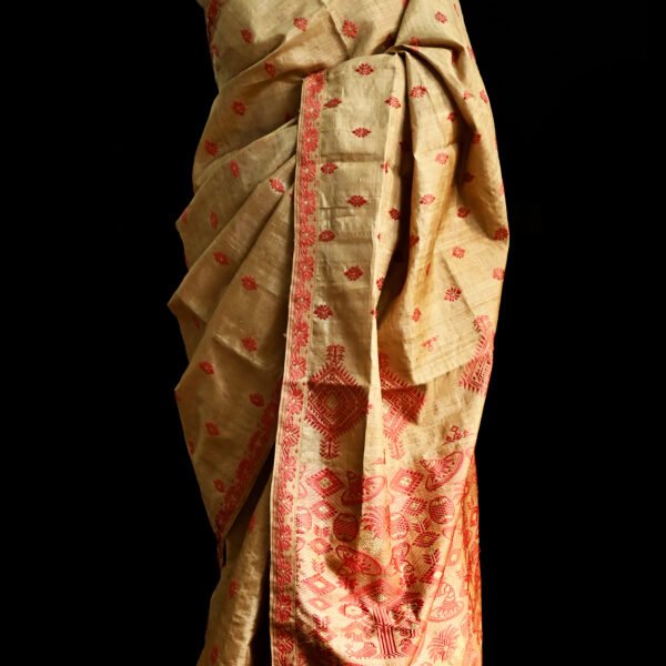 Alternative view of MUGA SAREE AXOM